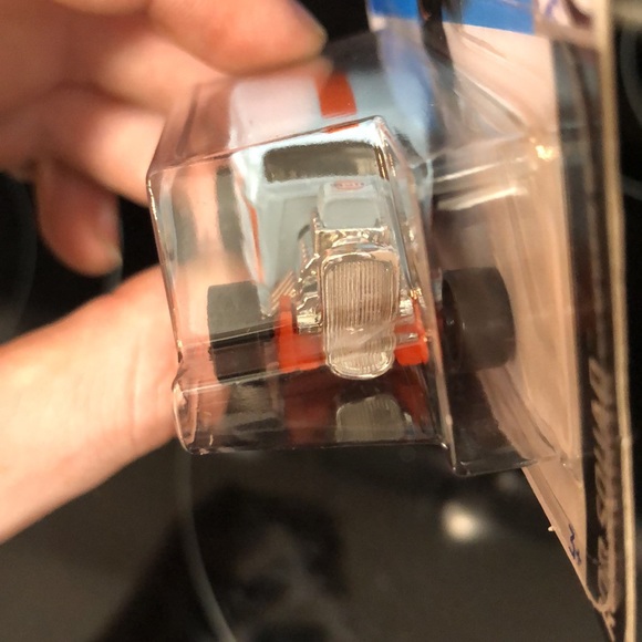 ‘32 Ford Hot Rod - Picture 4 of 8